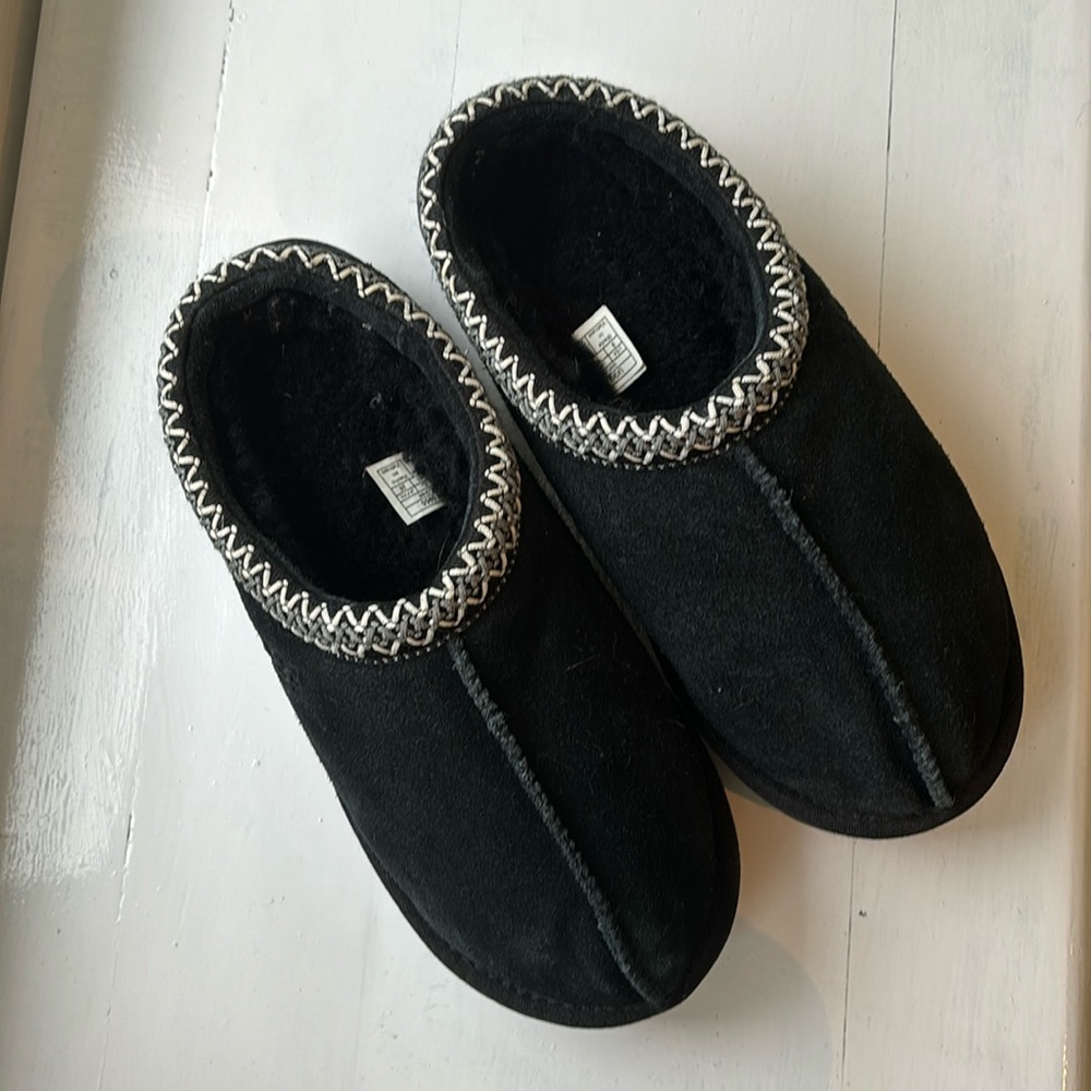 Black Ugg Tasman Slippers
